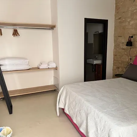 招待所 House 3*