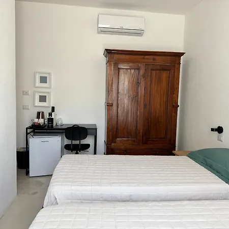 House 3* 包内伊